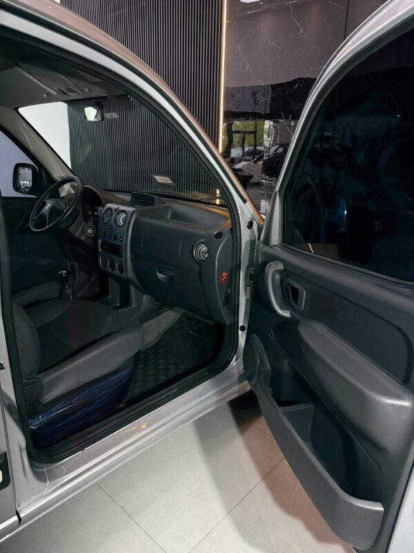 WhatsApp Image 2026-10-12 at 7.51.22 AM PEUGEOT PARTNER CONFORT 1.6 HDI 92 AM22.5